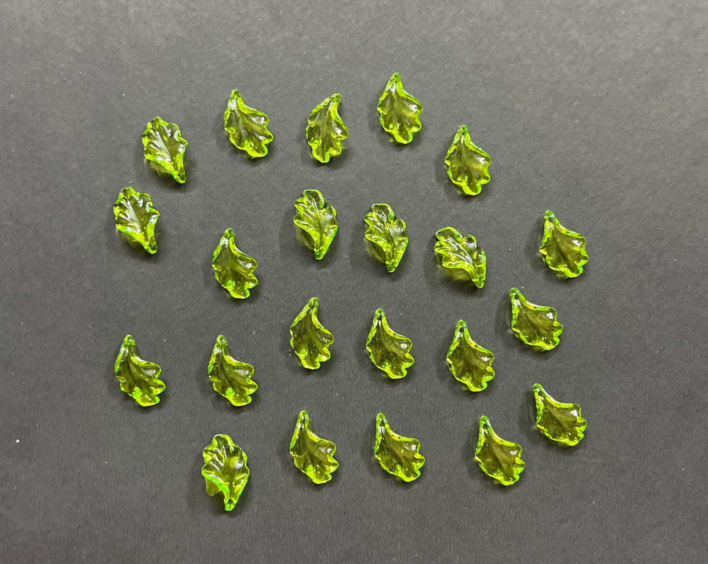 Acrylic Green Leaf Beads