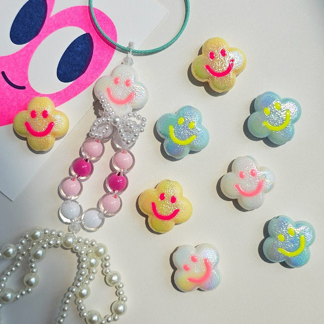 Clover / Flower Smiley Acrylic Beads