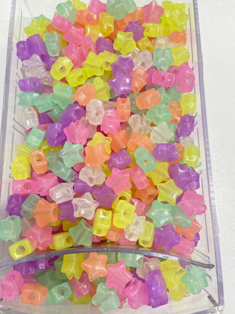 Acrylic Jelly Glow In Dark Star Beads